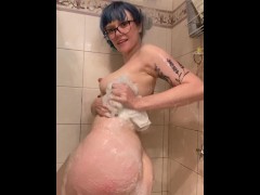 Soapy Shower MILF - Screenshot 10 of 16 - Mother