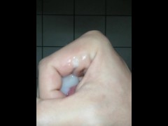 【第一视角+微喘】家里没人看片尻枪 | 谁知道射了那么多... - Screenshot 13 of 16 - Pov