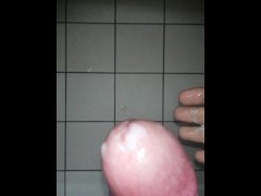 【第一视角+微喘】家里没人看片尻枪 | 谁知道射了那么多... - Screenshot 16 of 16 - Masturbate