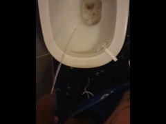 Pissing always centering the hole