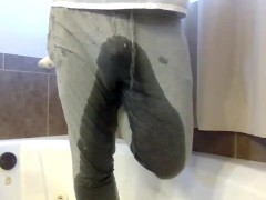 Pee Compilation Full Video - Screenshot 15 of 16 - Pee