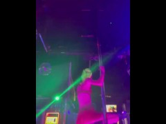Beginning pole dance - Screenshot 1 of 16 - Pole Dancing