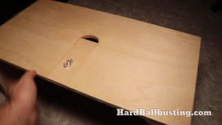 DIY deska na rozbíjení míčů, aby koule nemohly uniknout!