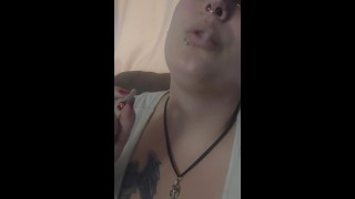 Bbw smoking