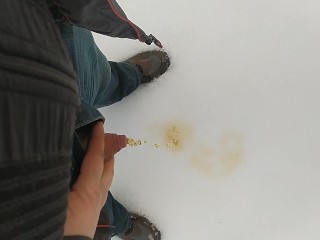 Pee on Snow Outdoor