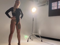 peep. working day. photo shoot day - Screenshot 1 of 16 - Shooting Photo