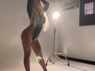 peep. working day. photo shoot day