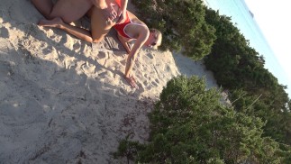 PUBLIC-BEACH FUCK with Creampie !!