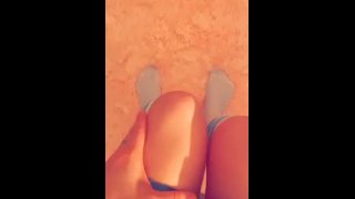 Bailando en calcetines fetiche 