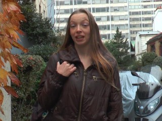Charlotte lycéenne trio anal/double avec vieux