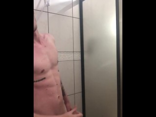 Jeck off in the Bath until Cum
