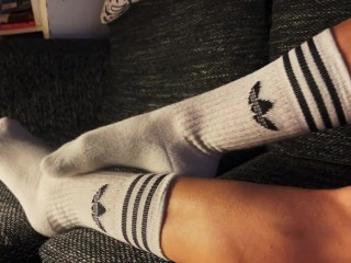 Sexy Soles Feet Fetish Girl in White Knee Socks