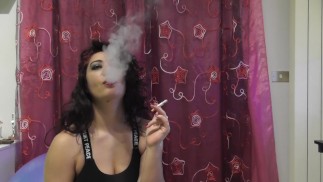 优异100自然性感吸烟