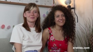 Seksowne Lesbijki Poznają Się