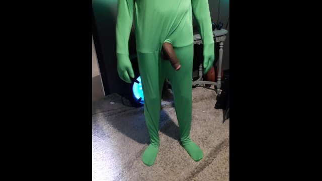 Green morph suit 👌