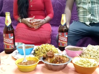 De Meesteres Maakte Speciaal Voedsel Voor De Sahib En Tijdens Het Eten Kuste Ze Het Poesje. Hindi Met