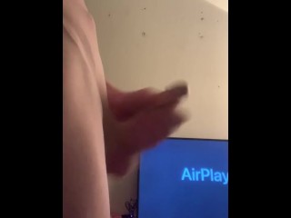 Смотри, как я дрочу и кончаю жестко