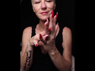 Мастурбирует Над Вашими Джинсами От Первого Лица