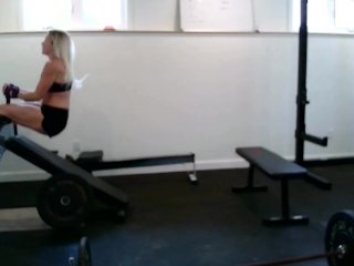 SEXY SWEATY GYM SQUIRT