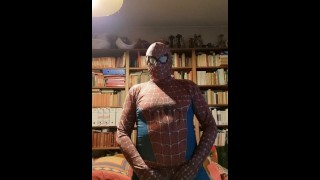 In mijn Spiderman outfit