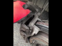 Changing your Wheel Mount - Screenshot 2 of 16 - Men Of Men