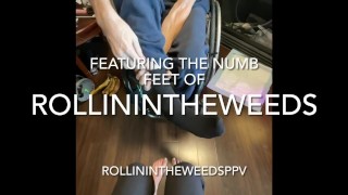 Four feet, 2 numb, smashing a bunch of bananas. Moneypedibaby features paraplegic in this stomp vid