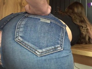 Fucked a beauty througha hole in jeans and cum in her tight_pussy - Bellamurr