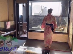 露天風呂付き温泉宿でのんびり入浴する素人日本人女性 - Screenshot 5 of 16 - Petite