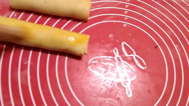 Poppy seed roll tutorial