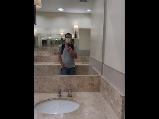 Mall Mirror of the Toilet Meee