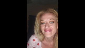 ВОЗБУЖДЕННАЯ МИЛФА Примеряет Сексуальное Платье На Haul - включает в себя МОКРАЯ КИСКА ДРАЗНИТ