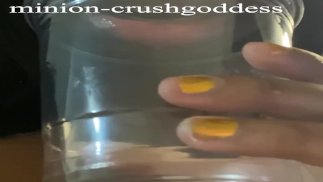 плевок в чашку