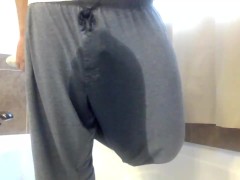 Wetting Before Showering 16/16