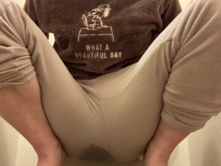 The Girl Desperate to Pee with no Hands.