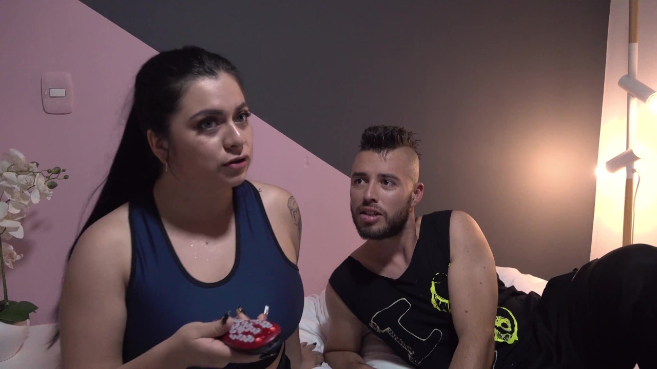 Il Migliore Amico Di Suo Padre Scopa La Figlia Nella Sua Stanza -  Pornhub.com