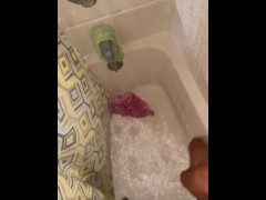 Shower tyme join me please