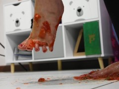 Barefoot crushed cherry tomatoes (visual 1) - Screenshot 10 of 16 - Crush