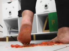 Barefoot crushed cherry tomatoes (visual 1) - Screenshot 5 of 16 - Crush