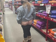 Jiggle that ass in public