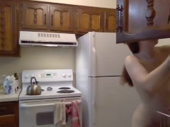 Video Hairy Babe Makes Pancakes in a Saucepan While Burping ~ Naked in the Kitchen Episode 38