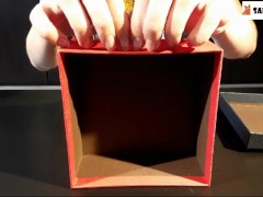 ASMR Царапает и постукивает по подарочным коробкам (БЕЗ РАЗГОВОРОВ) Часть 3 - Screenshot 6 of 16 - асмр