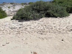 Daring pee on beach in Cancun, Mexico with people around - Screenshot 16 of 16 - Pee