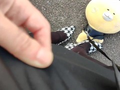野外女装ぬいぐるみをハイヒールで踏みつけて調教する - Screenshot 14 of 16 - Pantyhose