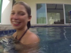 Blonde Pool Babe Wendy Swimming Nude Under Water - Screenshot 15 of 16 - Mermaid
