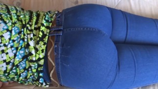 Пасынок наслаждается 58-летней латиноамериканской мамой, большой задницей в джинсах, минетом, трахом и кончил на волосатую киску