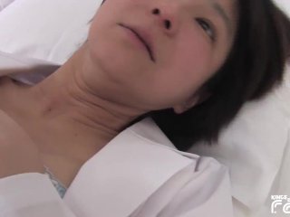 Japanese MILF gets her hairy pussy pleased and boned after porn interview