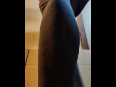 黒パンストレザーマスク女装オナホでオナニーして射精する黒パンスト - Screenshot 11 of 16 - Crossdresser