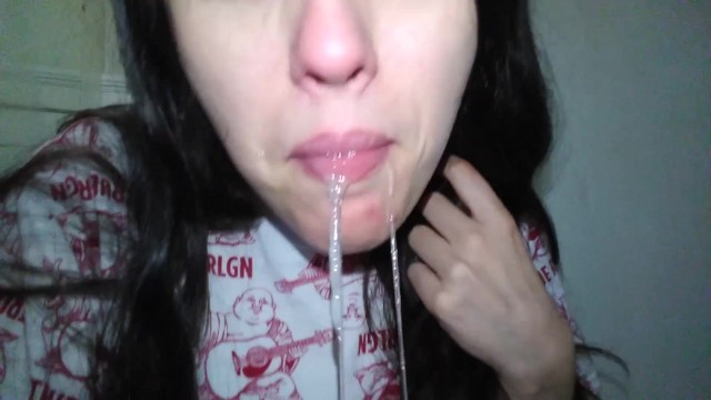 Full Length Spit Play Videos @ ManyVids Spitting Fetish 420 Stoner Slut Spits Bathroom Sink Messy