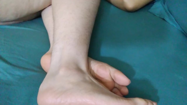 Cute Hairy Girl Feet PAWG Foot Fetish Hairy Legs Hairy Toes Long Toes PinkMoonLust Onlyfans Manyvids