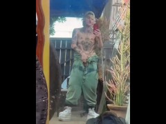 FTM skater outdoors tdick jerk off rub - Screenshot 1 of 16 - Ftm